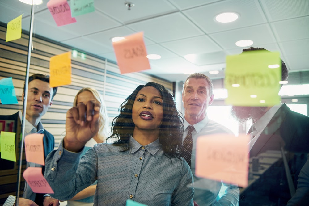 brainstorm met post-its