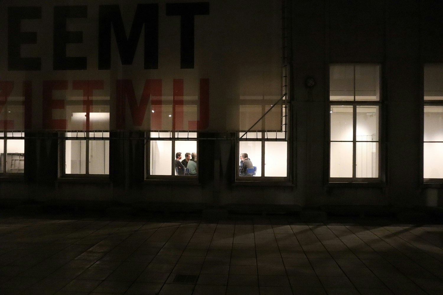 Ontmoeting tussen auteurs en commissieleden over de werkbeurzen